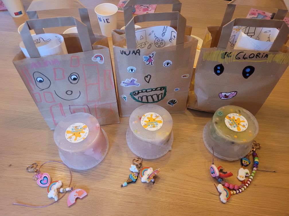 Handjes in actie — afbeelding 4